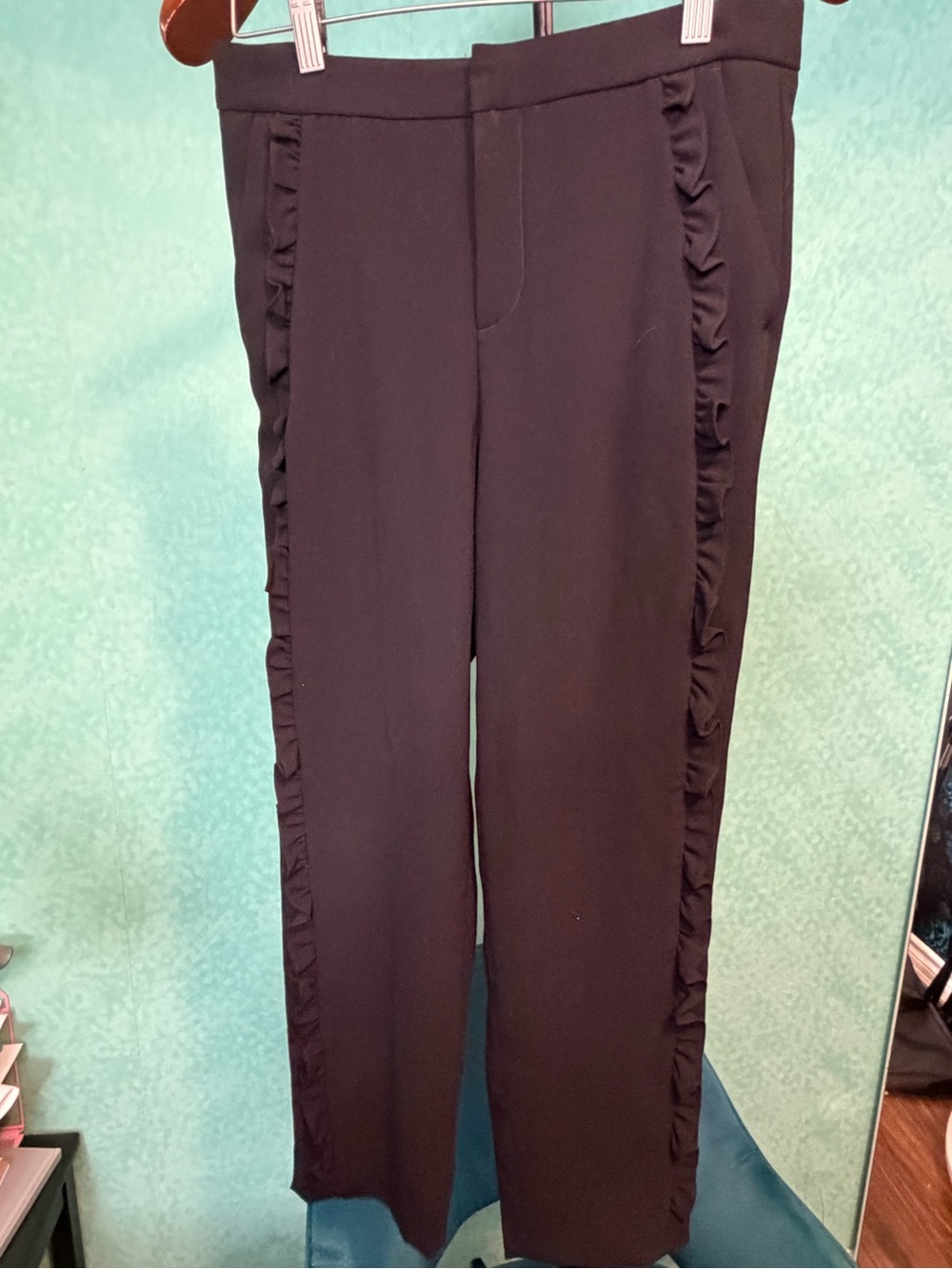 🖤✨Zara NWT Women’s Black Ruffle-Trim Pants